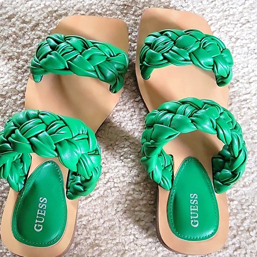 SANDALS NEW
